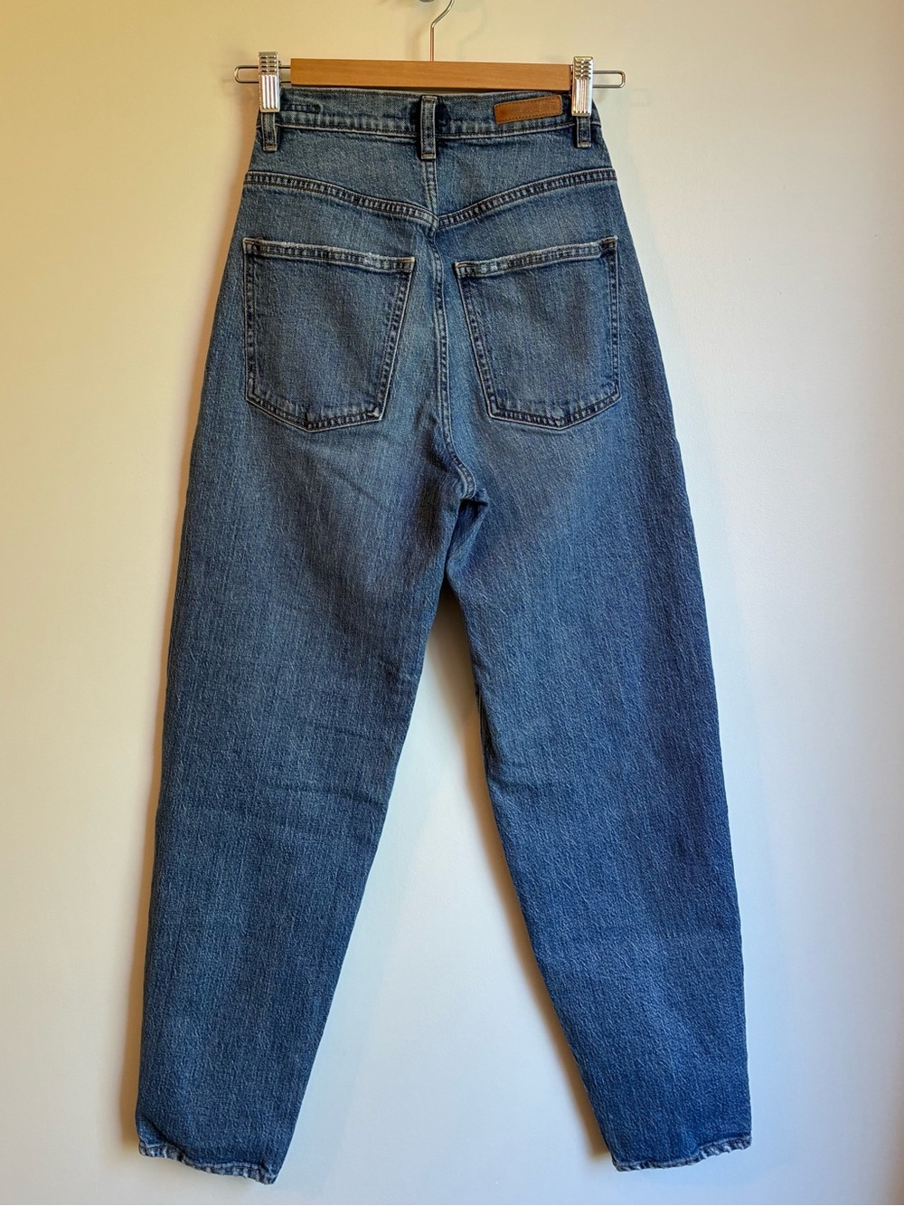 Silver Jeans Co High Rise Baloon Leg Tapered Jeans